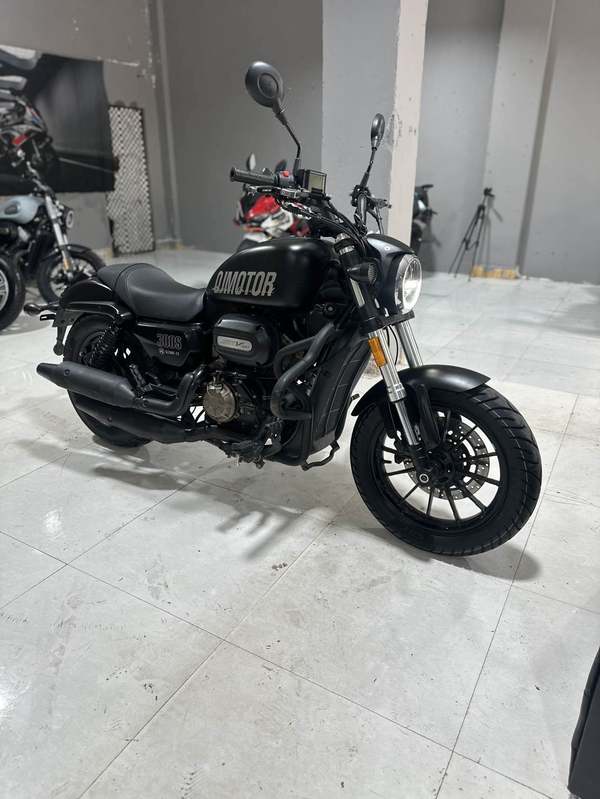 二手QJMOTOR闪300