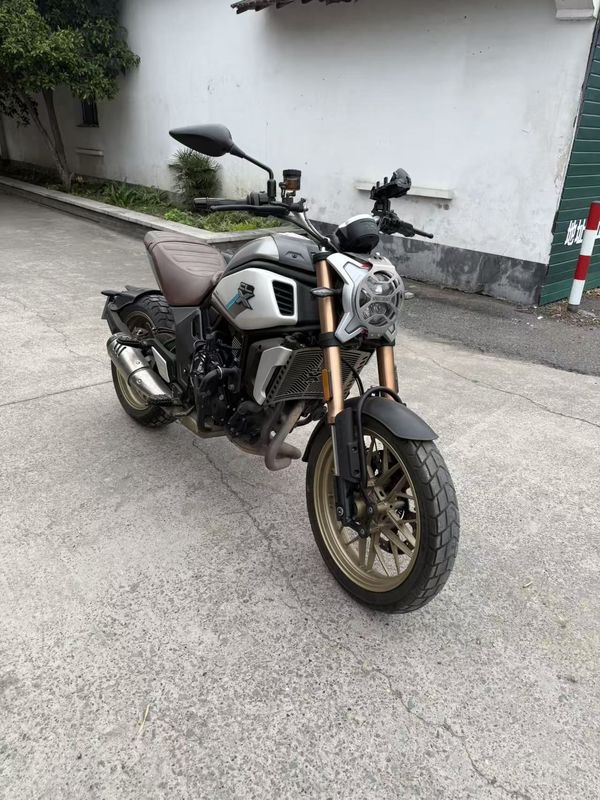 二手春风700CL-X
