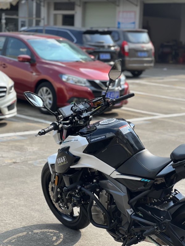 二手春风650NK