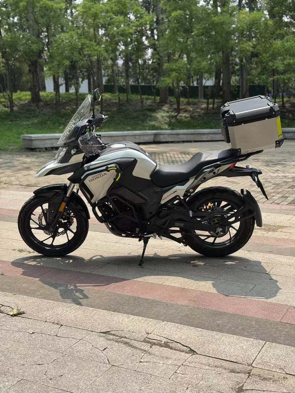 二手五羊本田猛鸷 CB190X
