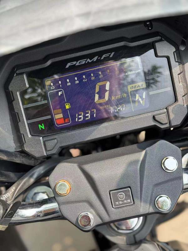 二手五羊本田猛鸷 CB190X