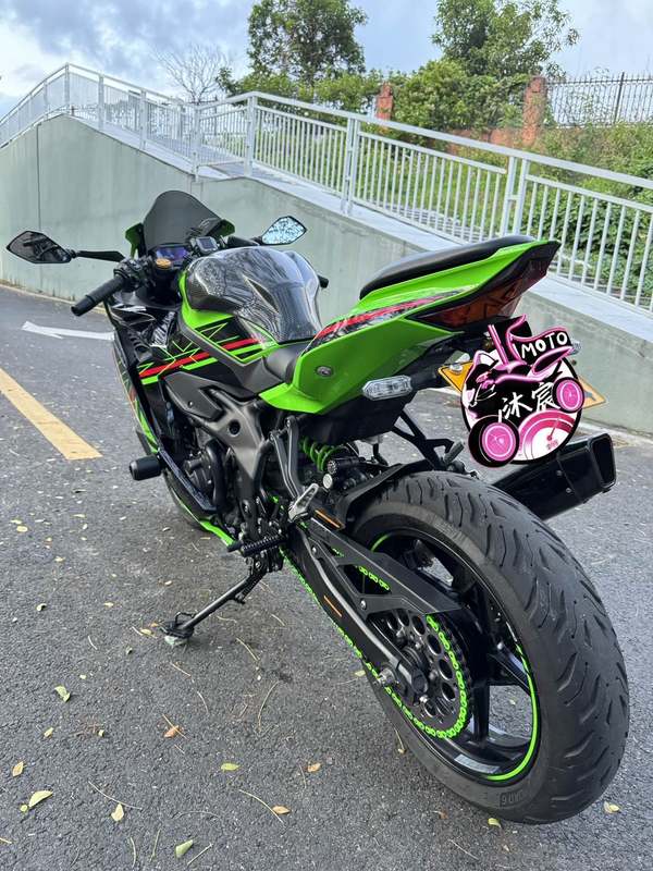 二手川崎ZX-4R