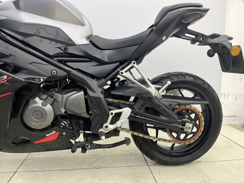 二手贝纳利龙卷风 Tornado 302R