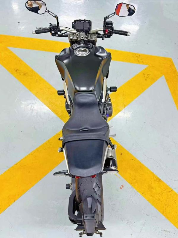 二手本田CB1000R