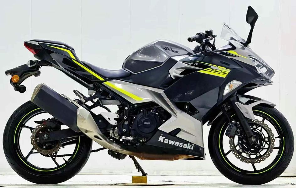 二手川崎Ninja 400