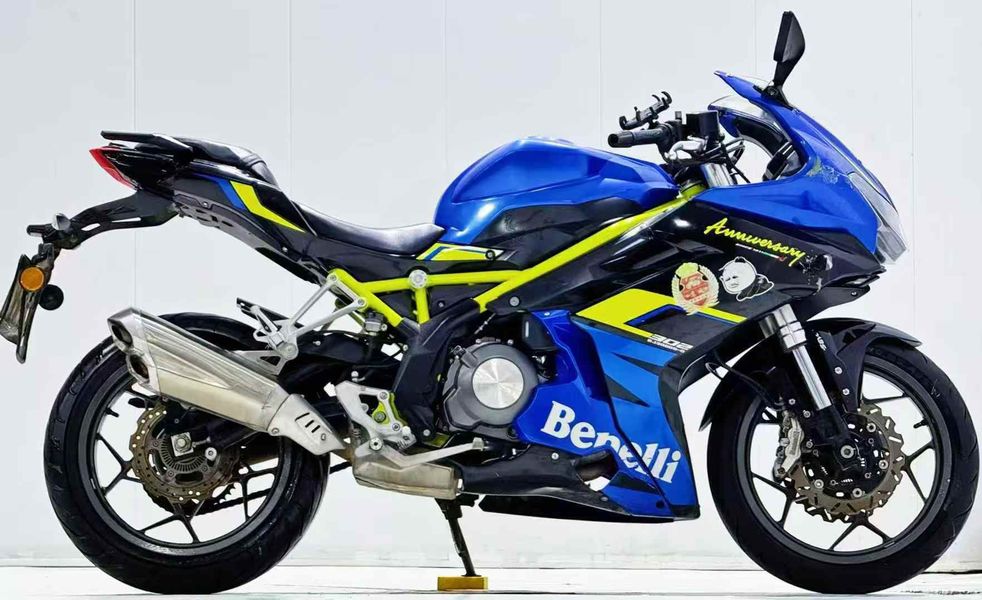二手贝纳利龙卷风 Tornado 302R