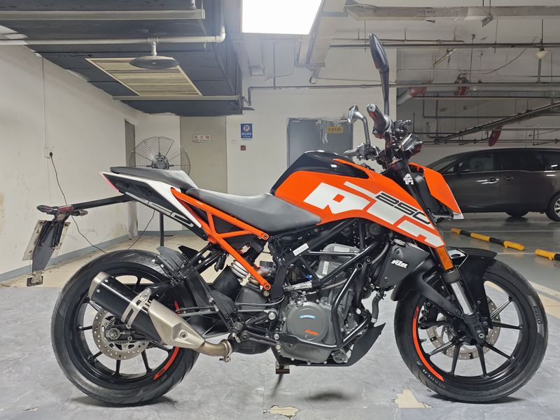二手KTMR2R250 Duke
