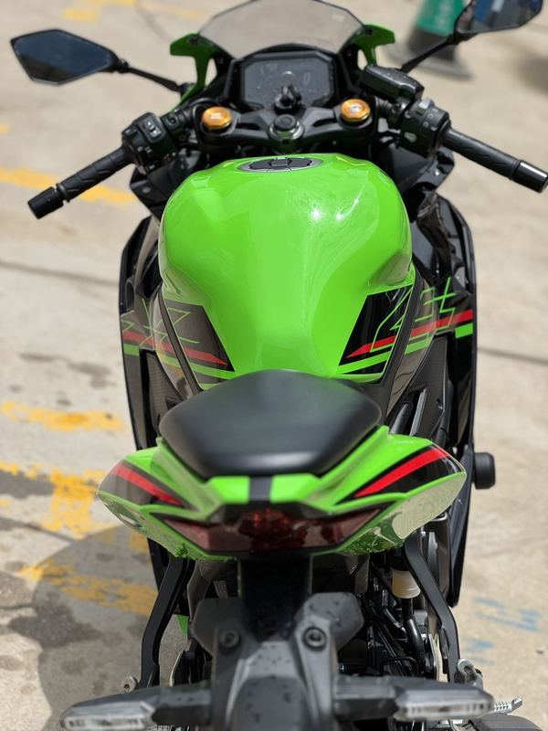 二手川崎ZX-4R