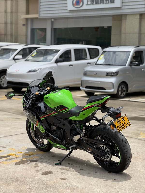 二手川崎ZX-4R