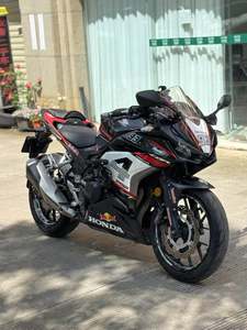 二手本田CBR400R