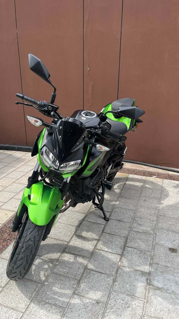 二手川崎Z400