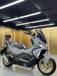 二手三阳哈士奇 Husky ADV150