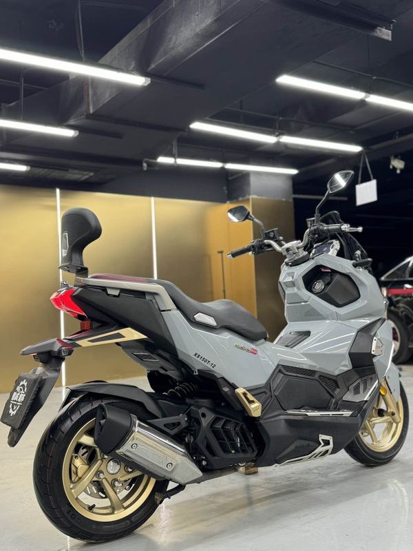 二手三阳哈士奇 Husky ADV150