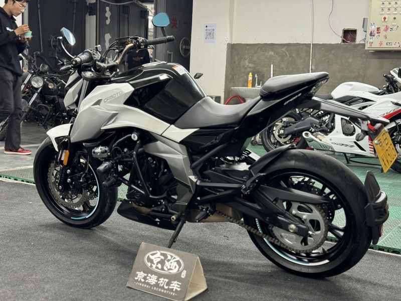 二手春风400NK