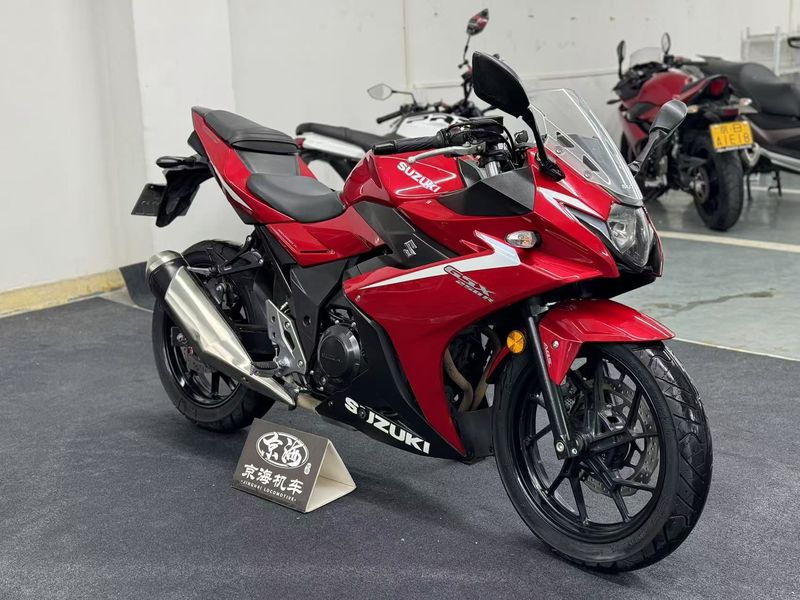 二手豪爵铃木GSX250R