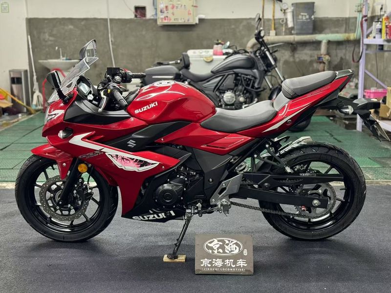 二手豪爵铃木GSX250R