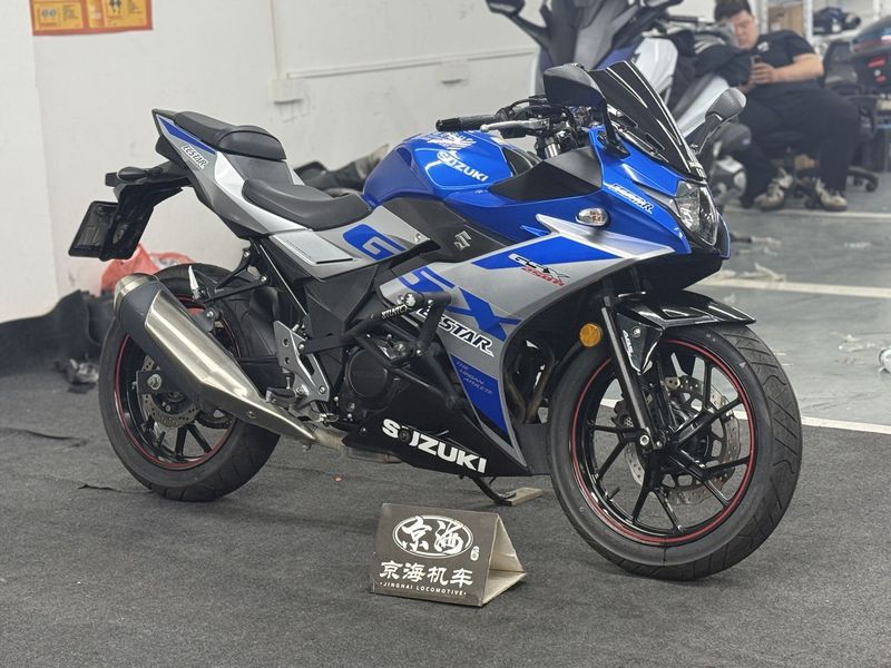 二手豪爵铃木GSX250R