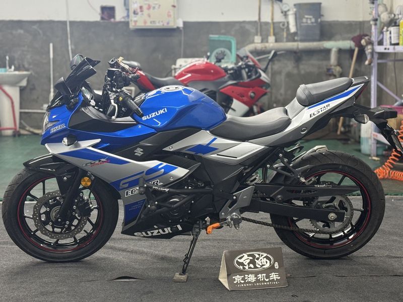 二手豪爵铃木GSX250R