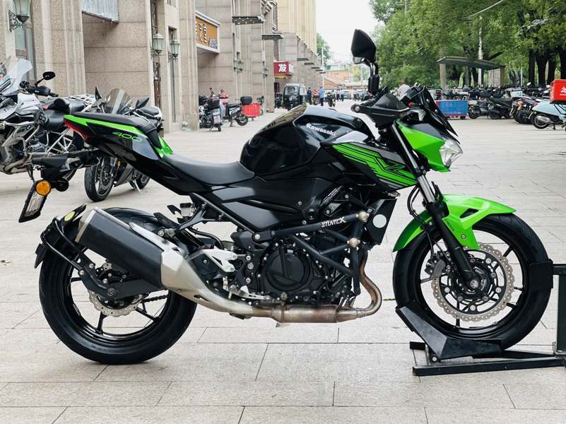 二手川崎Z400