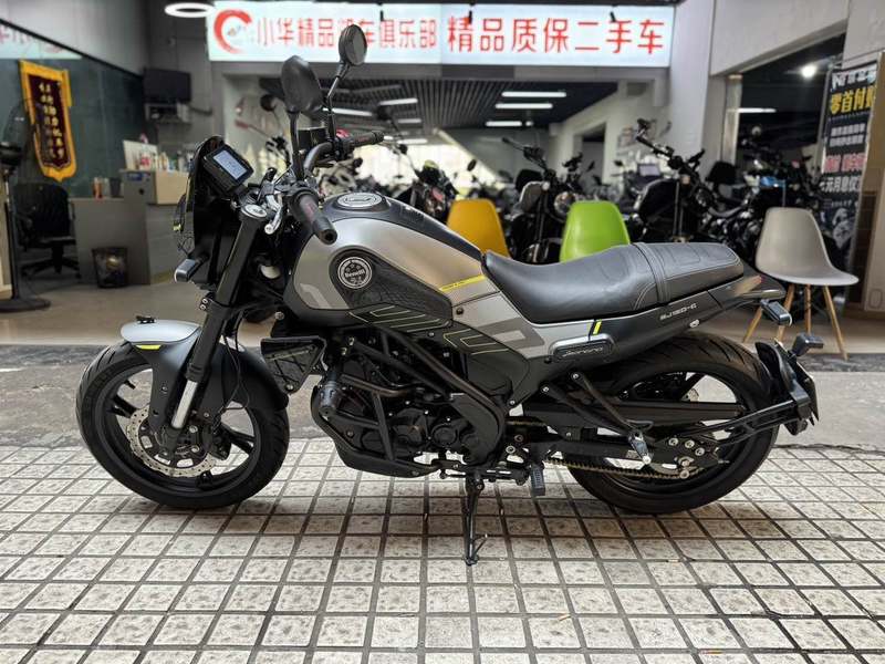 二手贝纳利幼狮 Leoncino 150