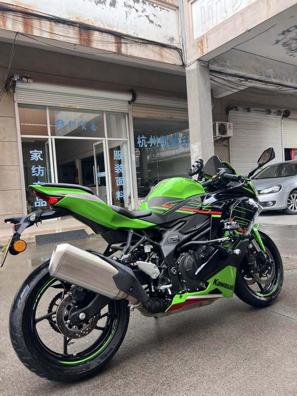 二手川崎ZX-4R