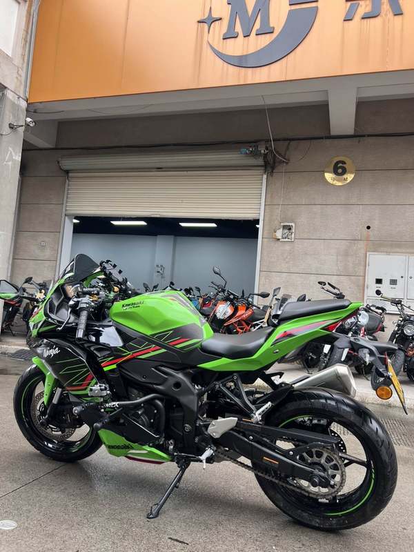 二手川崎ZX-4R