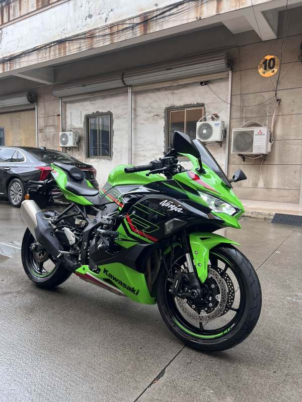 二手川崎ZX-4R