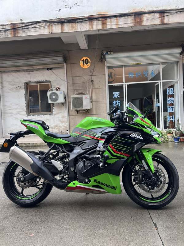 二手川崎ZX-4R