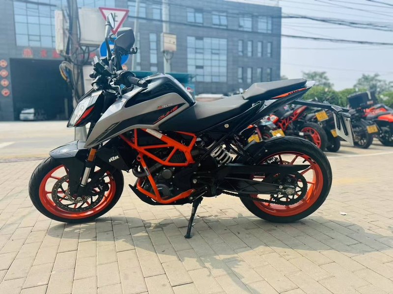 二手KTMR2R390 Duke