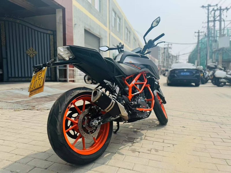 二手KTMR2R390 Duke