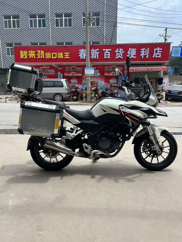 二手贝纳利金鹏 TRK251