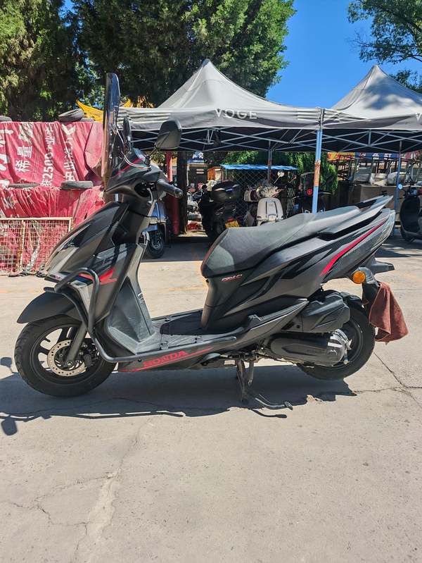 二手新大洲本田裂行 RX125Fi