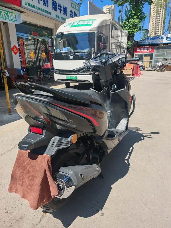 二手新大洲本田裂行 RX125Fi