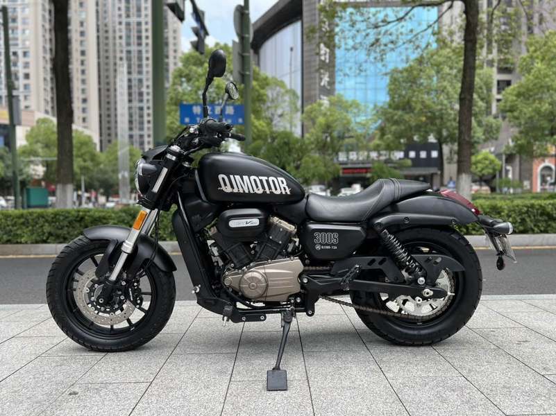 二手QJMOTOR闪300