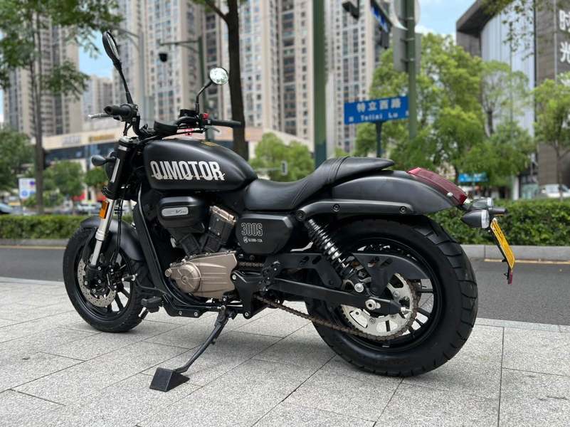 二手QJMOTOR闪300