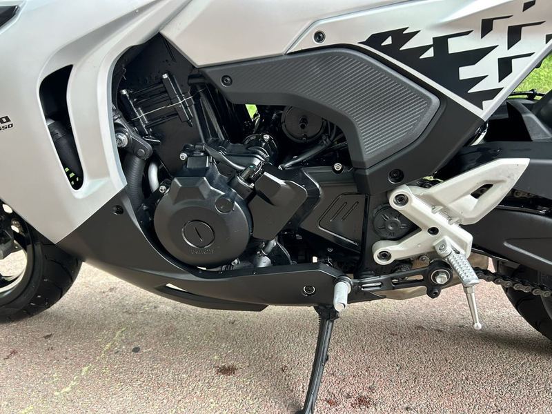 二手贝纳利龙卷风 Tornado 552R