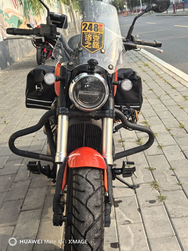 二手QJMOTOR闪300