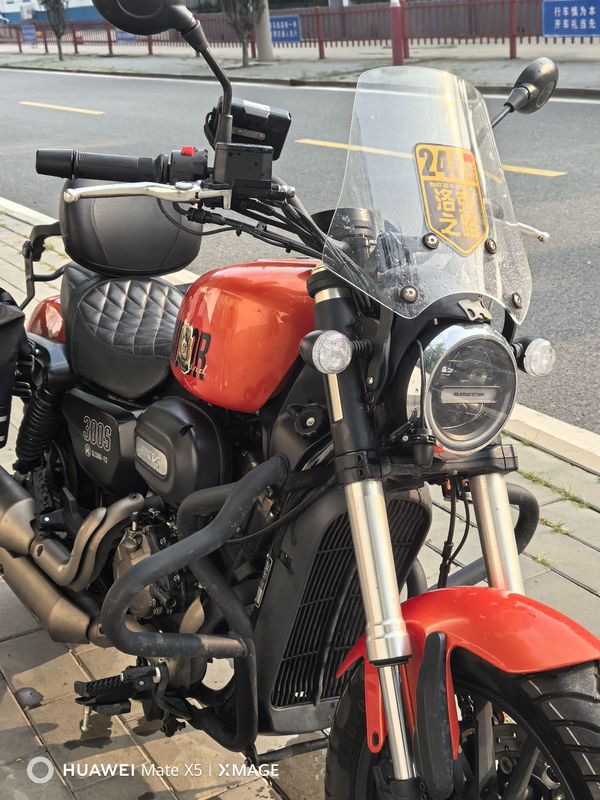 二手QJMOTOR闪300