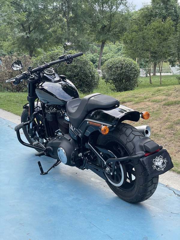 二手哈雷戴维森肥霸 Fat Bob