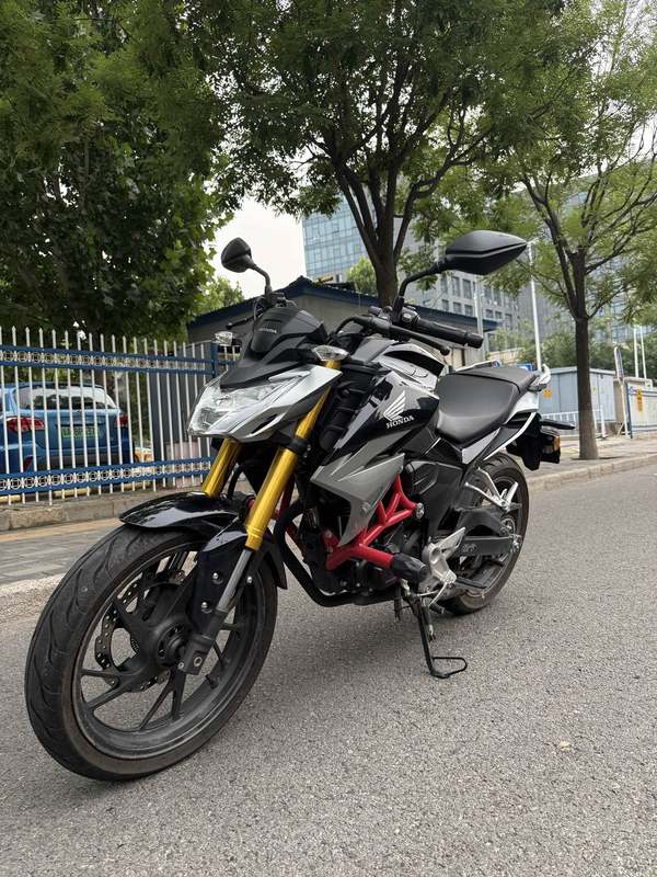 二手五羊本田CB190R 暴锋眼