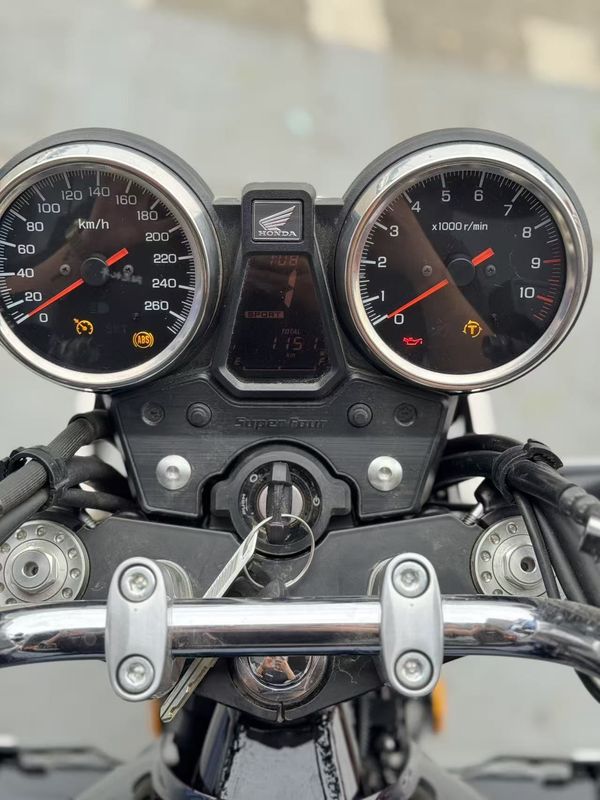 二手本田CB1300 Super Four