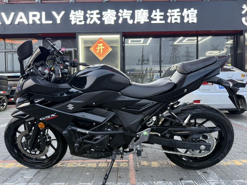 二手豪爵铃木GSX250R
