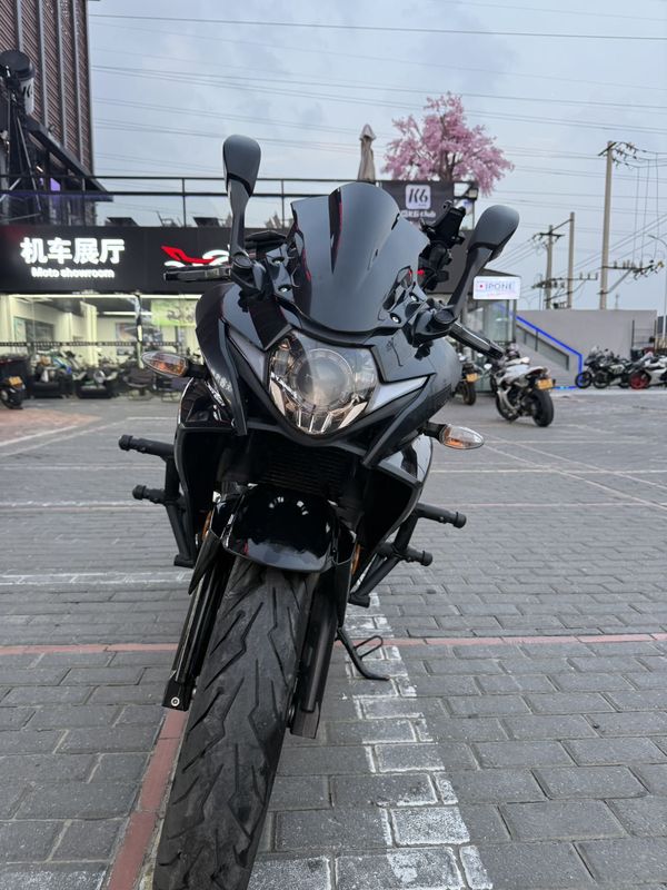 二手豪爵铃木GSX250R