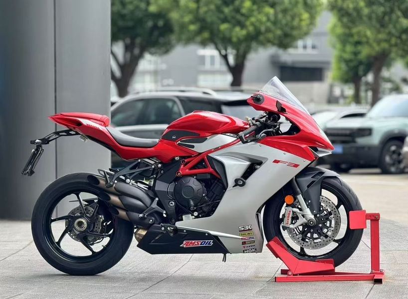 二手奥古斯塔F3 800