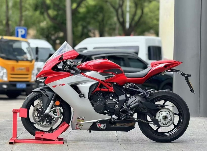 二手奥古斯塔F3 800