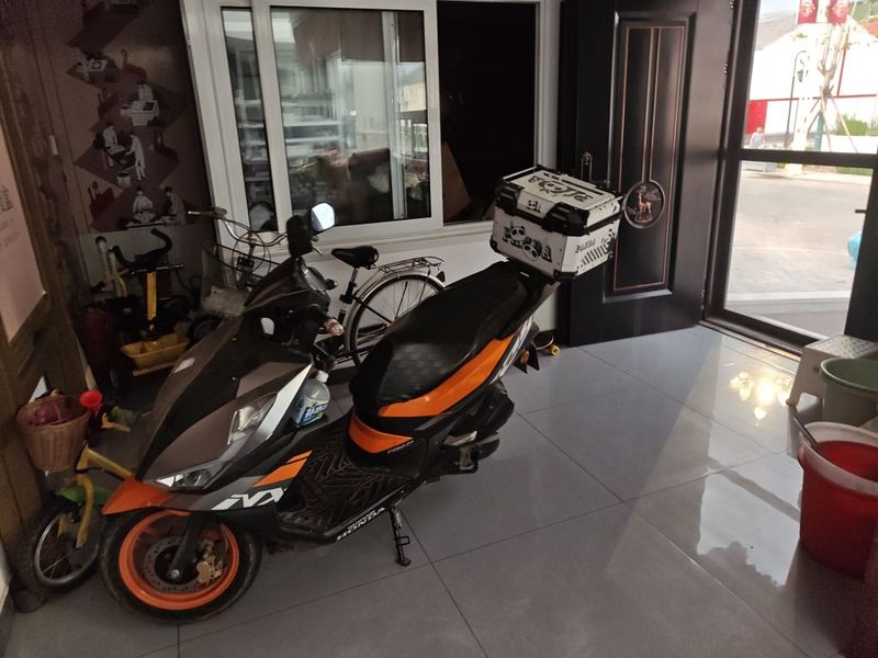 二手五羊本田NX125