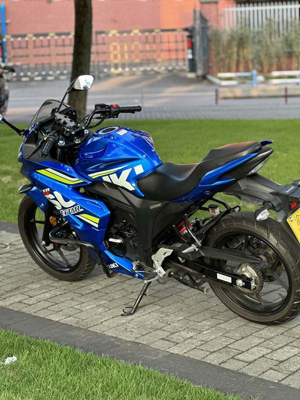 二手济南铃木极客飒 Gixxer 155