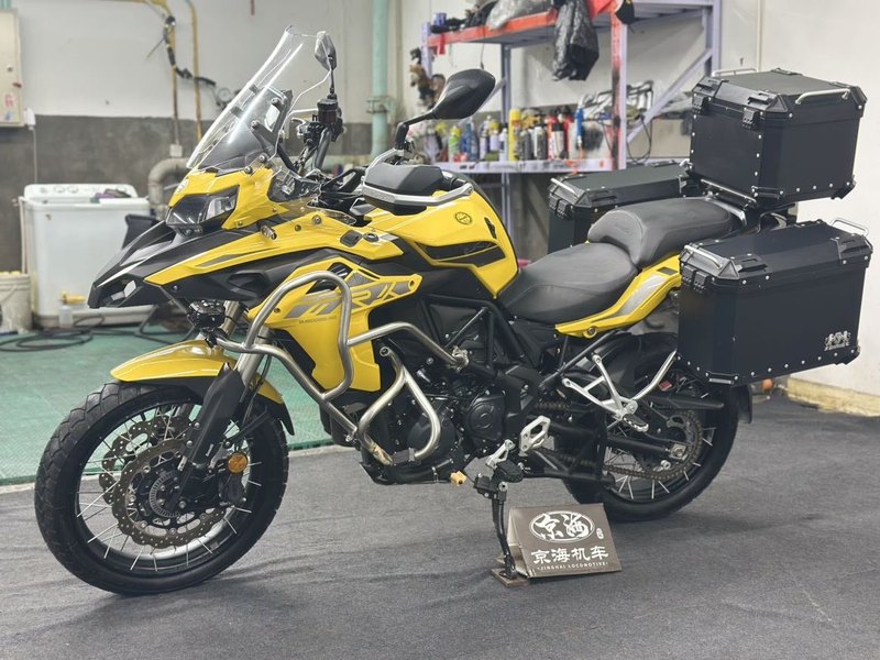 二手贝纳利金鹏 TRK502