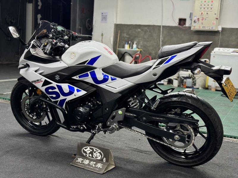 二手豪爵铃木GSX250R