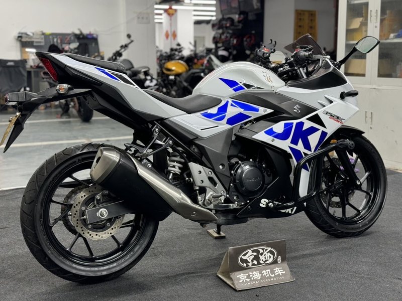 二手豪爵铃木GSX250R